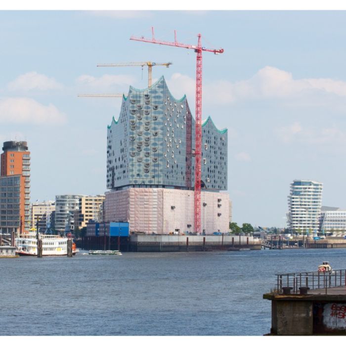 Attraktive Lager-/Bürofläche mit Blick auf Elbphilharmonie & Michel – ca. 230 m²