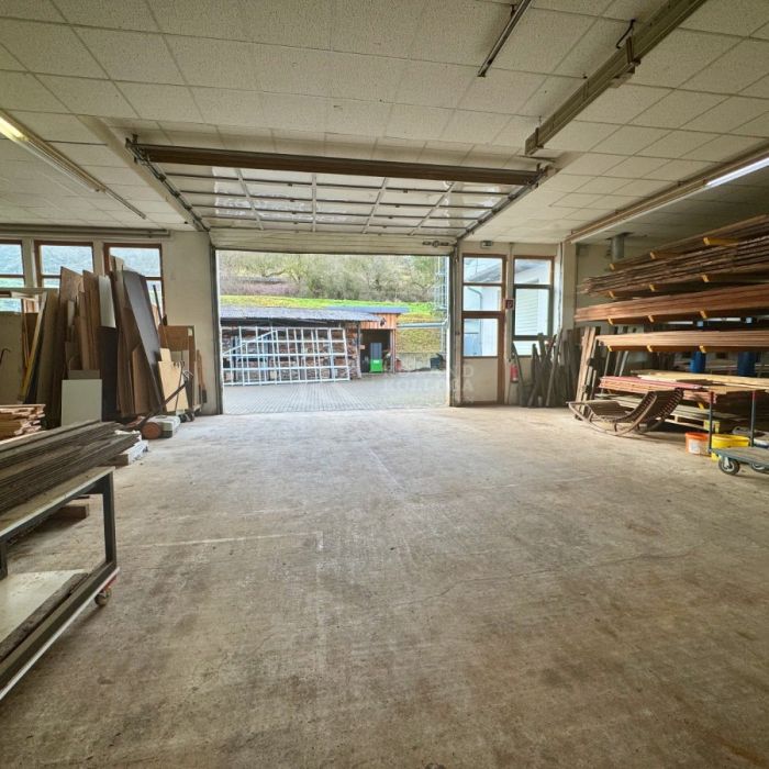 ca. 1000 m² Produktions/Lagerhalle und ca. 50 m² Büro in Ortenberg zu vermieten