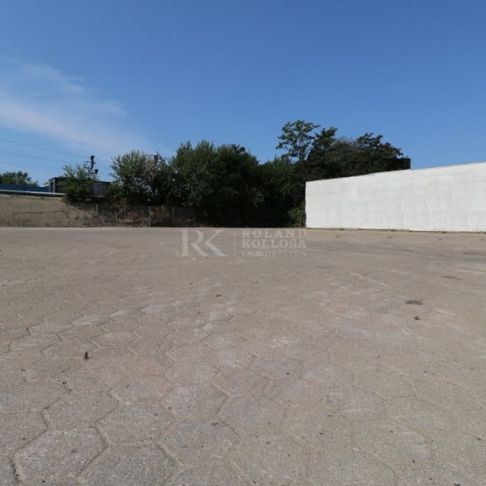 Befestigte Freifläche in Seelze (ca. 1.700m²)