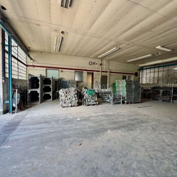 ca. 342 m² Produktions-/Lagerhalle und ca. 45 m² Büro in Hüttenberg zu vermieten