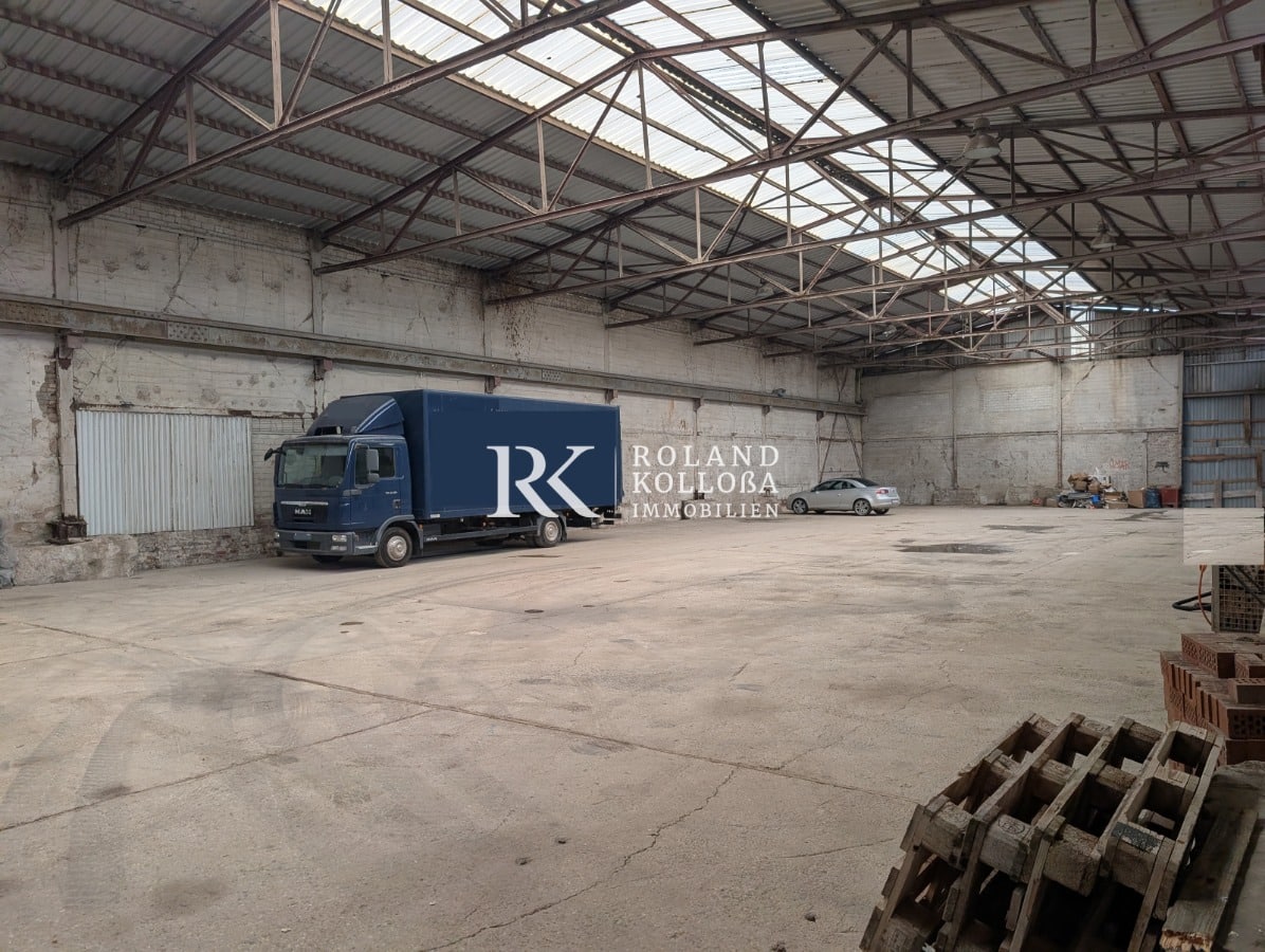Vielseitige Lager- und Produktionshalle mit Bürofläche und großzügiger Andienung in Hannover-Misburg