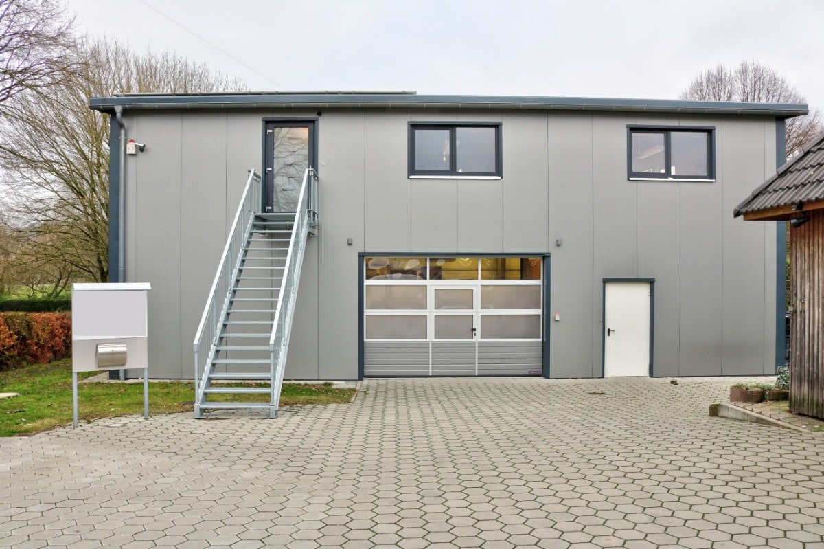Moderne Halle in Buchholz/Sprötze zu vermieten
