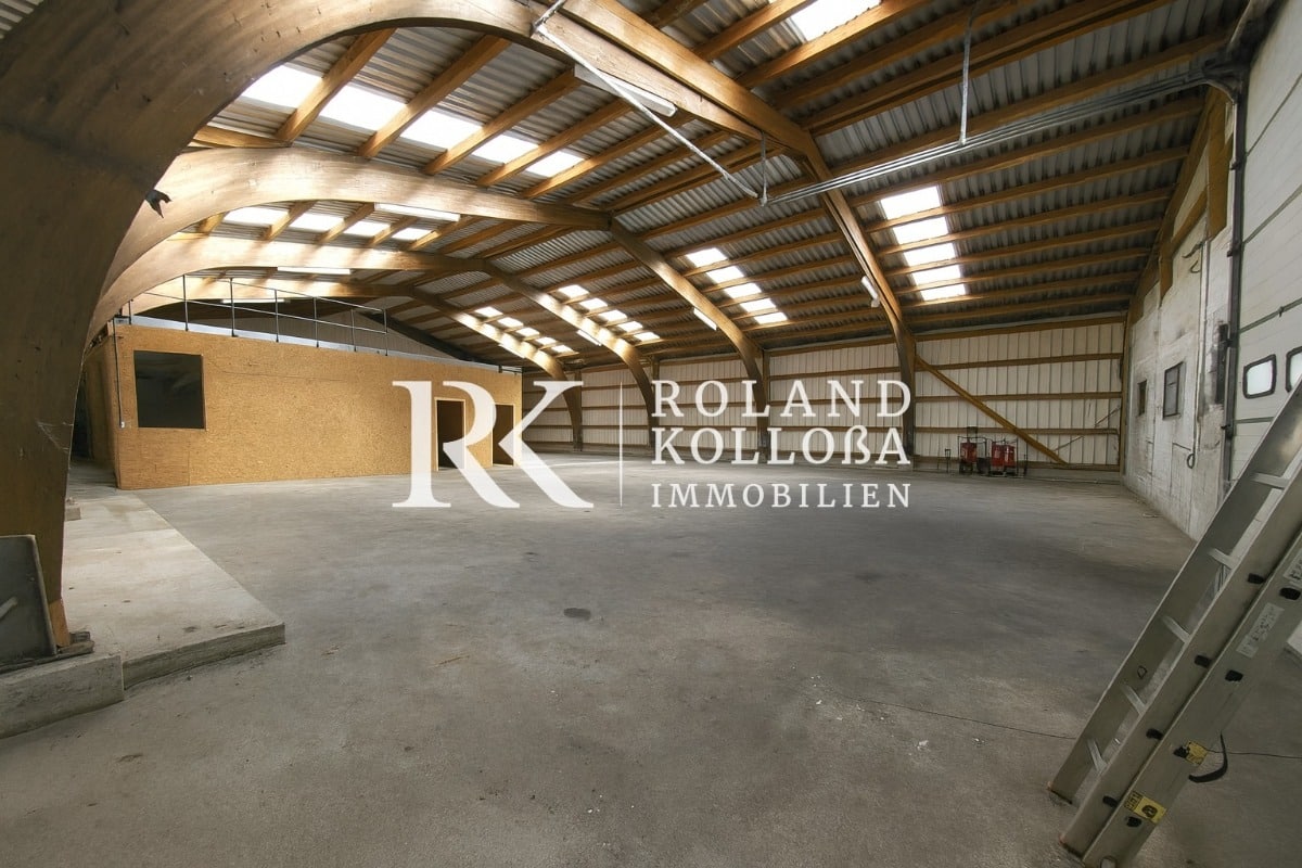 Gewerbehalle ca. 500 m² mit befestigter Freifläche